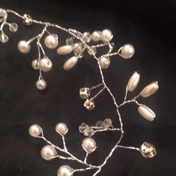 COPY - NWT Hair Garland - Picture 4 of 5